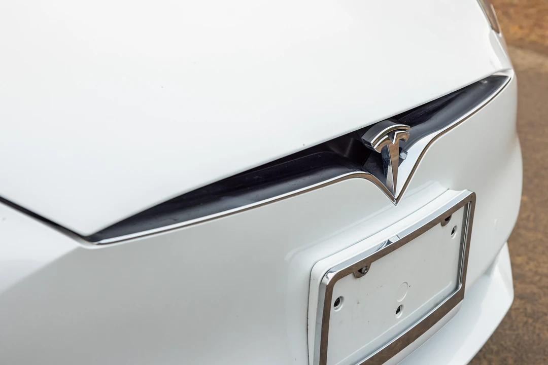 2017 Tesla Model S - Image 21 of 31