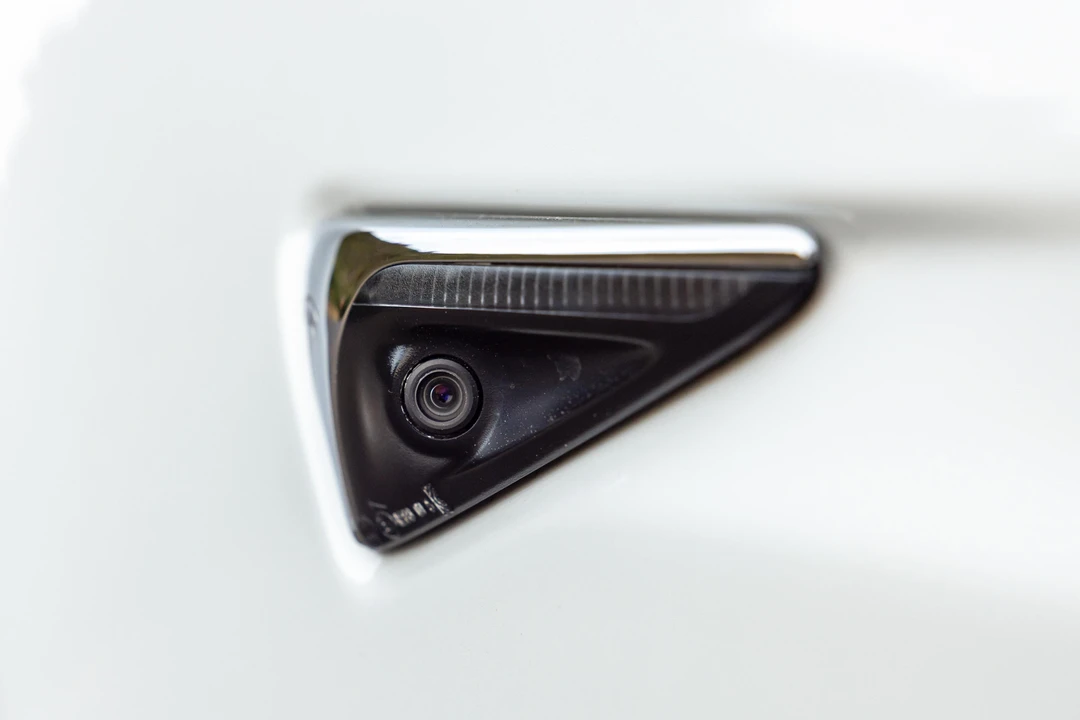 2017 Tesla Model S - Image 31 of 31