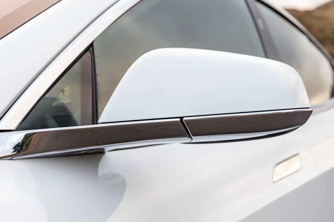 2017 Tesla Model S - Image 29 of 31