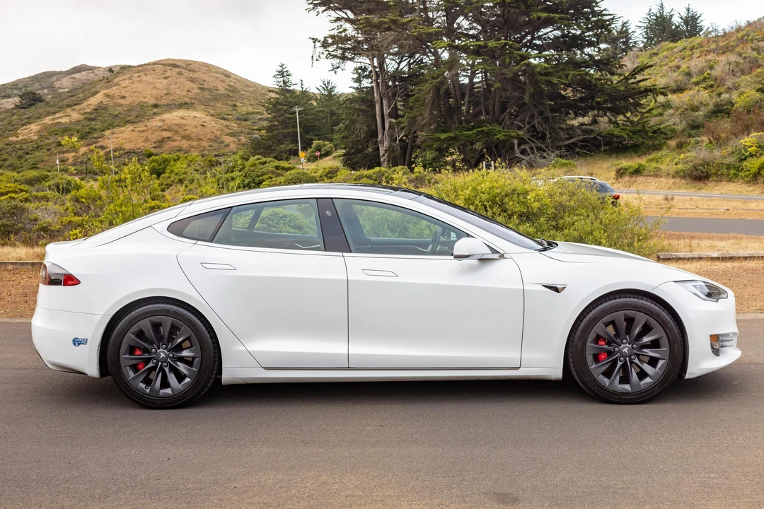 2017 Tesla Model S - Image 3 of 31