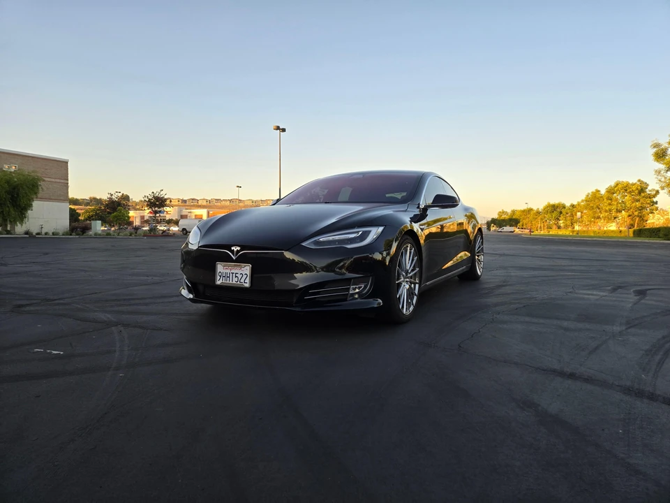2017 Tesla Model S - Image 13 of 31