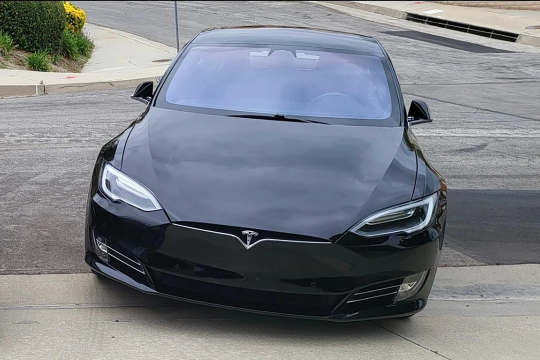 2017 Tesla Model S - Image 10 of 31