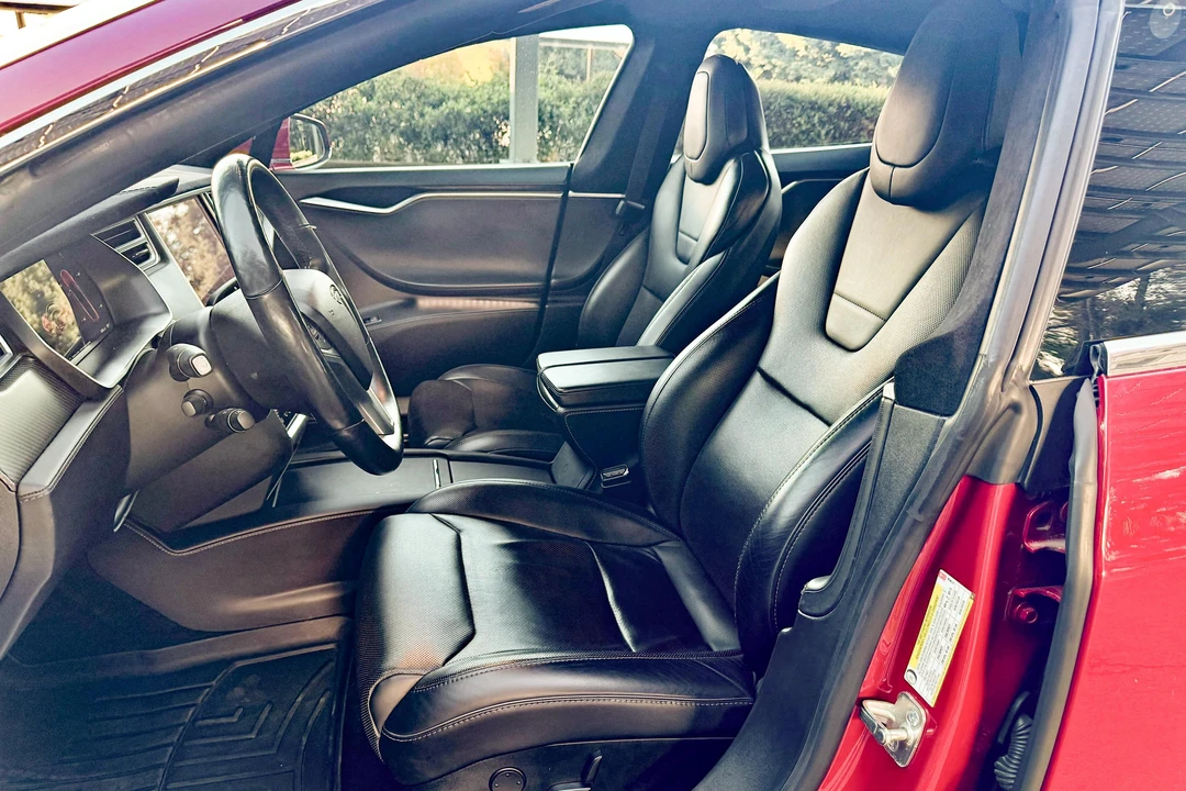 2017 Tesla Model S - Image 29 of 31