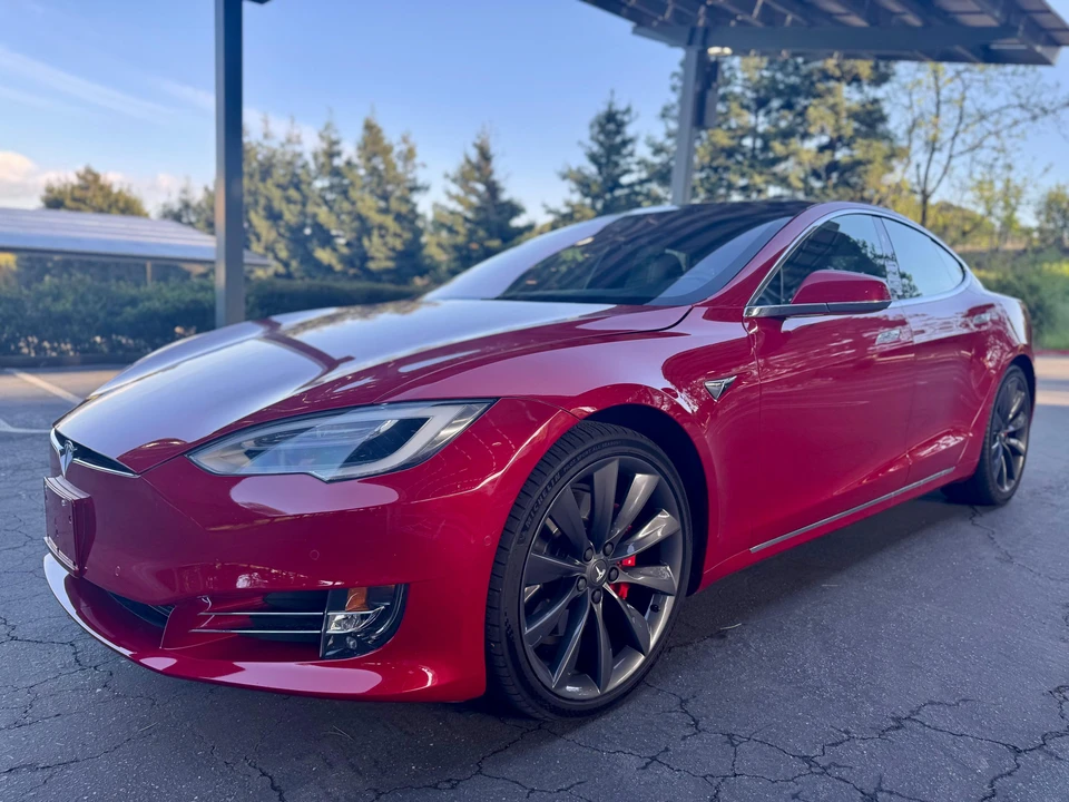 2017 Tesla Model S - Image 7 of 31