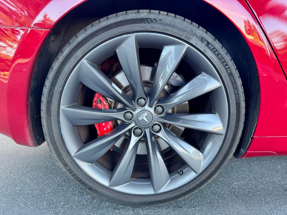 2017 Tesla Model S - Image 24 of 31