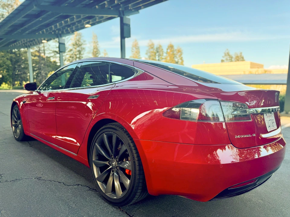 2017 Tesla Model S - Image 12 of 31