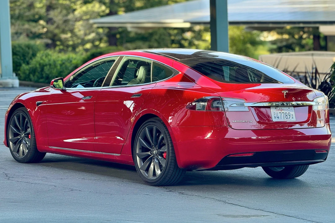 2017 Tesla Model S - Image 4 of 31
