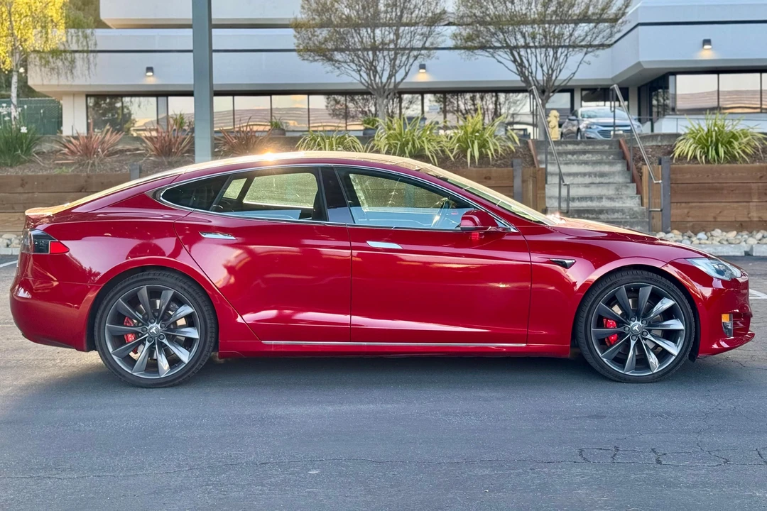 2017 Tesla Model S - Image 3 of 31