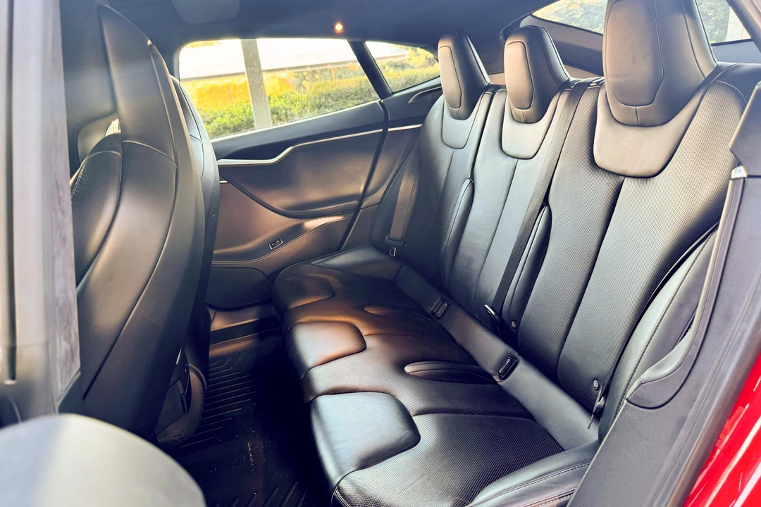 2017 Tesla Model S - Image 30 of 31