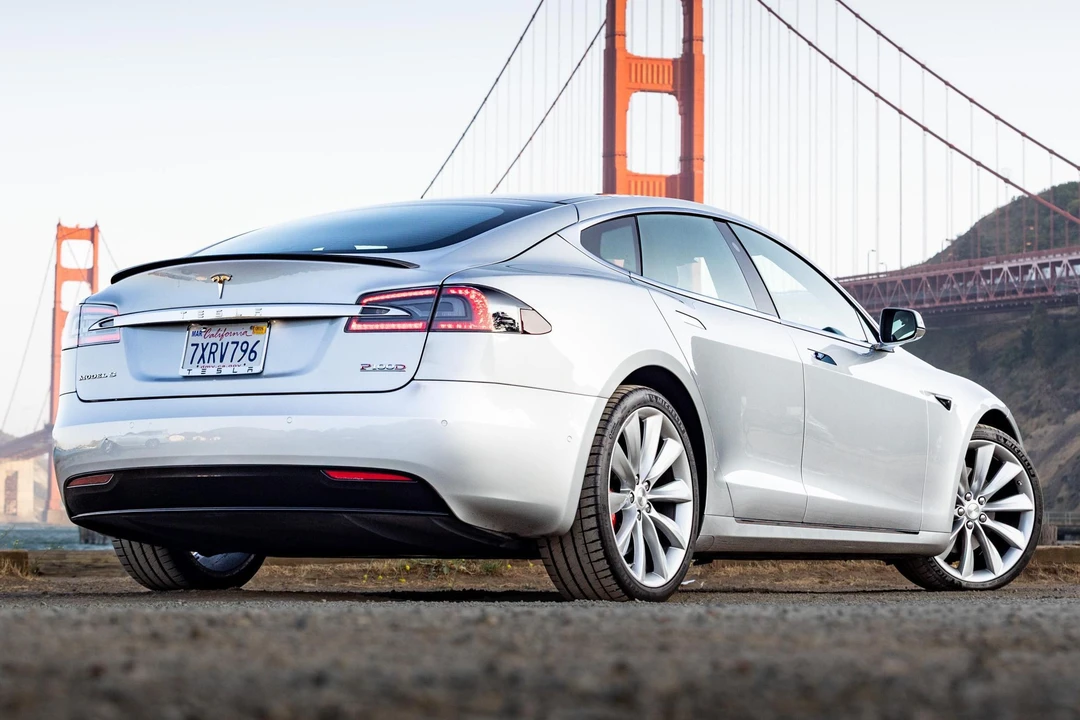 2017 Tesla Model S - Image 4 of 31