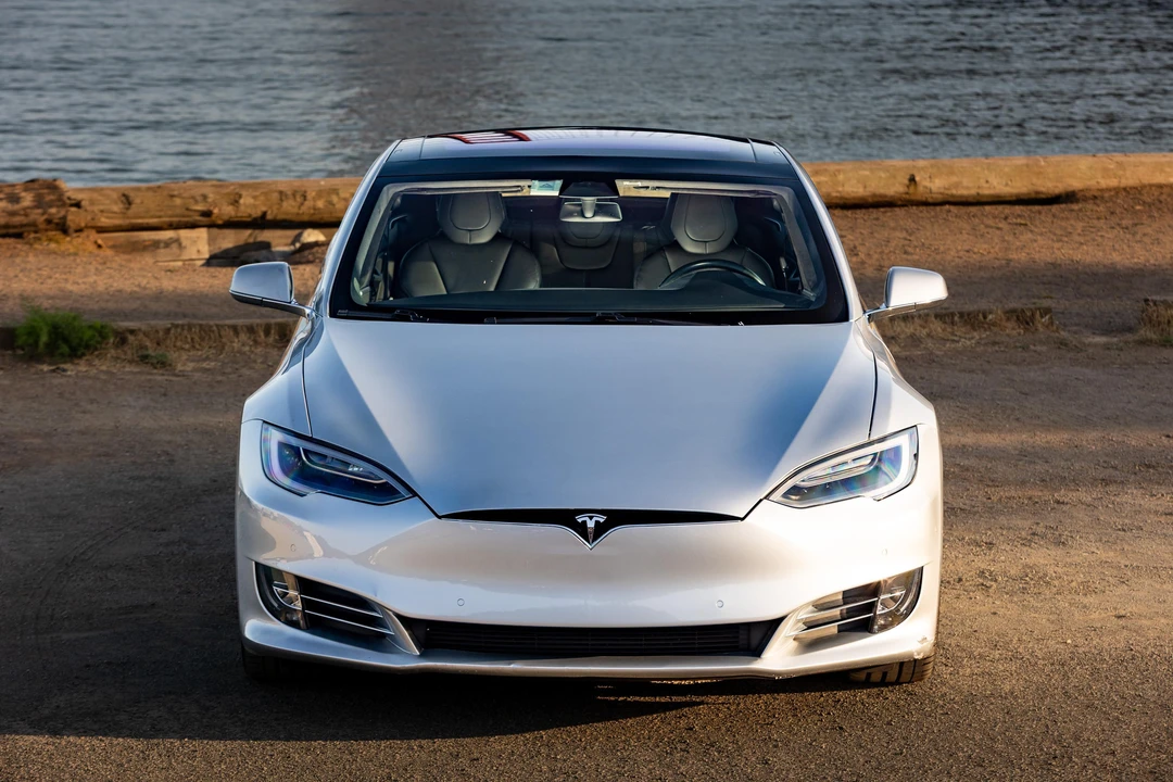 2017 Tesla Model S - Image 7 of 31