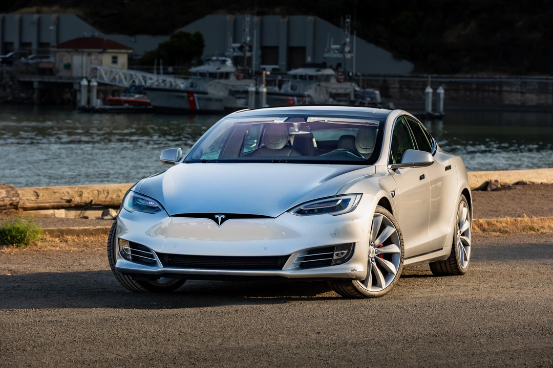 2017 Tesla Model S - Image 12 of 31