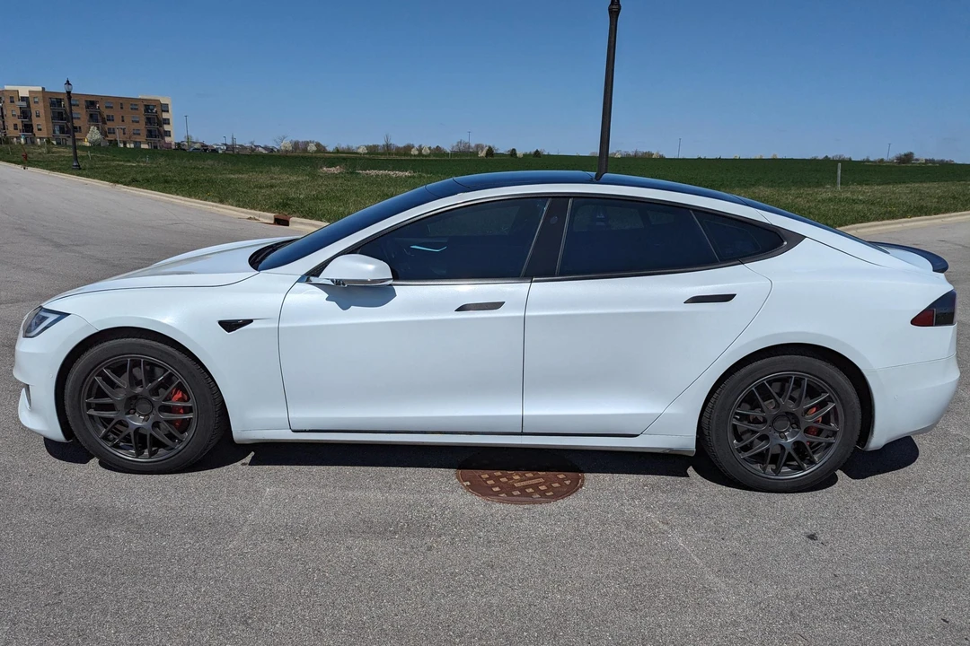 2017 Tesla Model S - Image 3 of 31