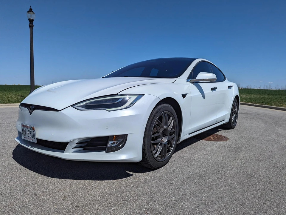 2017 Tesla Model S - Image 7 of 31