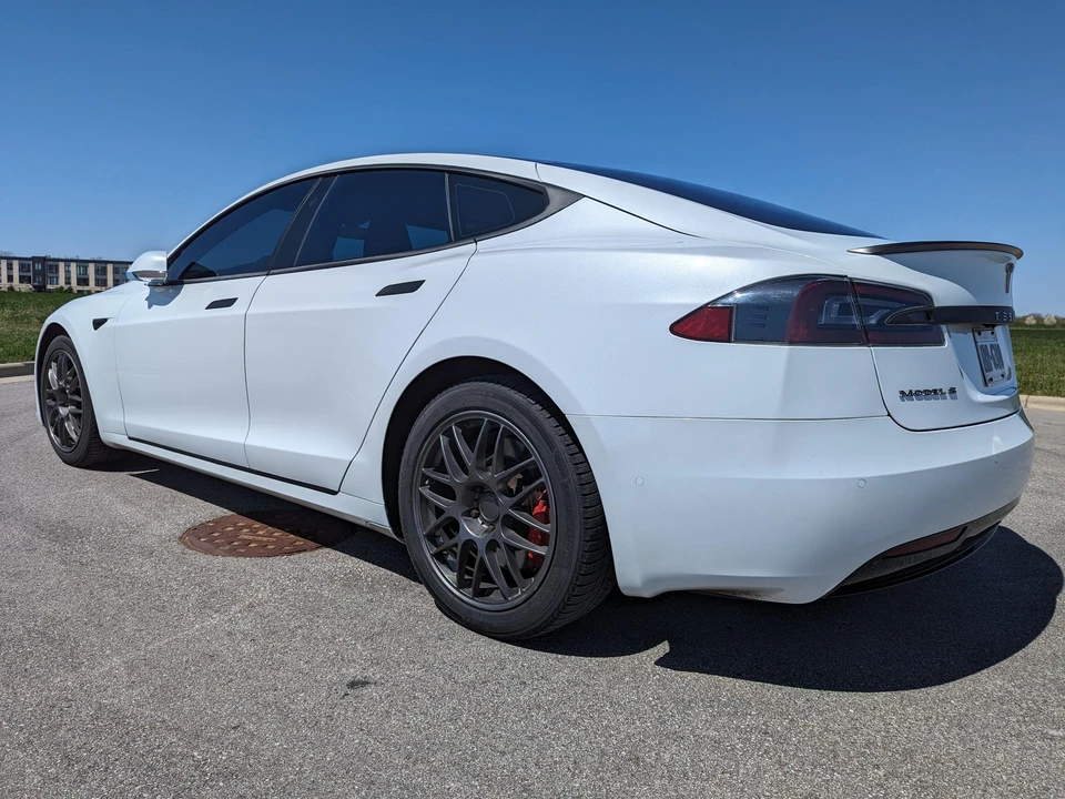 2017 Tesla Model S - Image 8 of 31