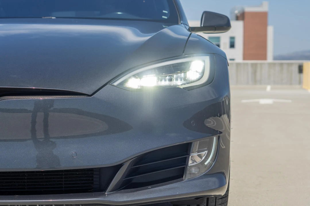 2017 Tesla Model S - Image 16 of 31