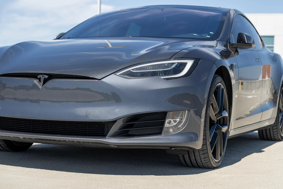 2017 Tesla Model S - Image 17 of 31