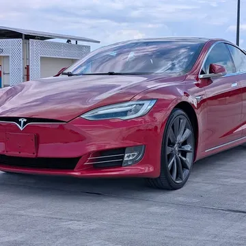 2017 Tesla Model S 90D