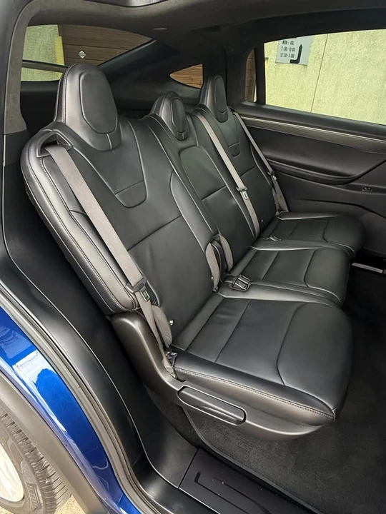 2017 Tesla Model X - Image 18 of 21
