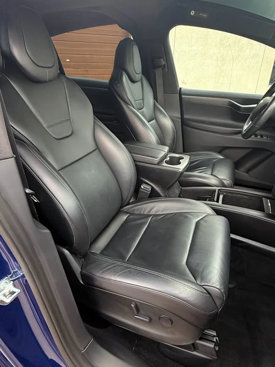 2017 Tesla Model X - Image 15 of 21