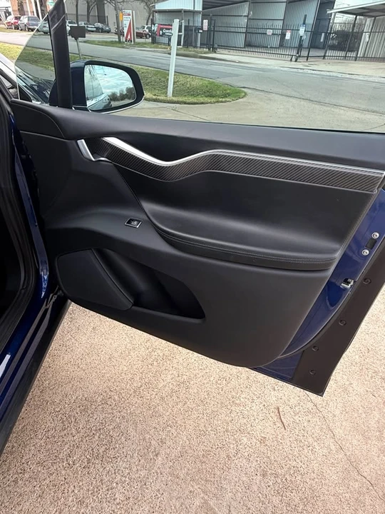 2017 Tesla Model X - Image 14 of 21