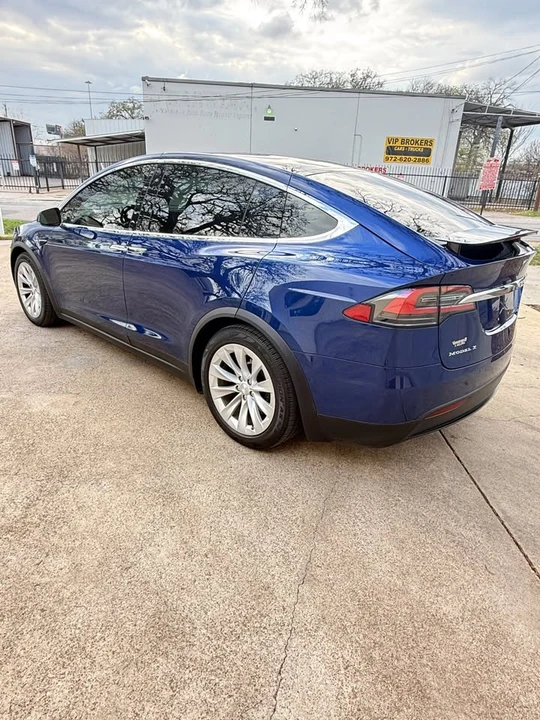 2017 Tesla Model X - Image 5 of 21