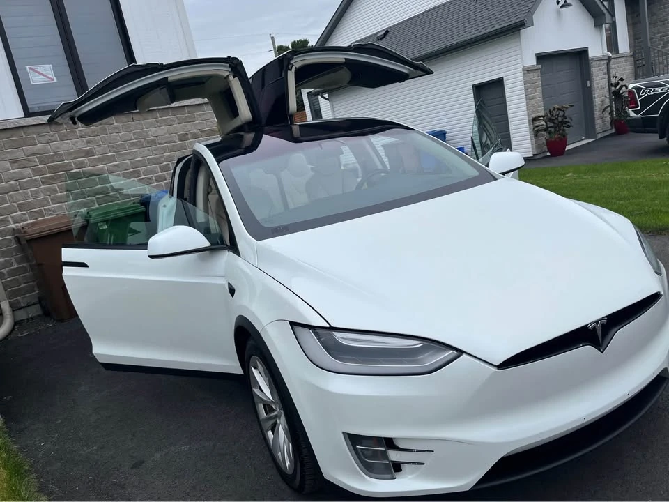 2017 Tesla Model X - Image 5 of 11