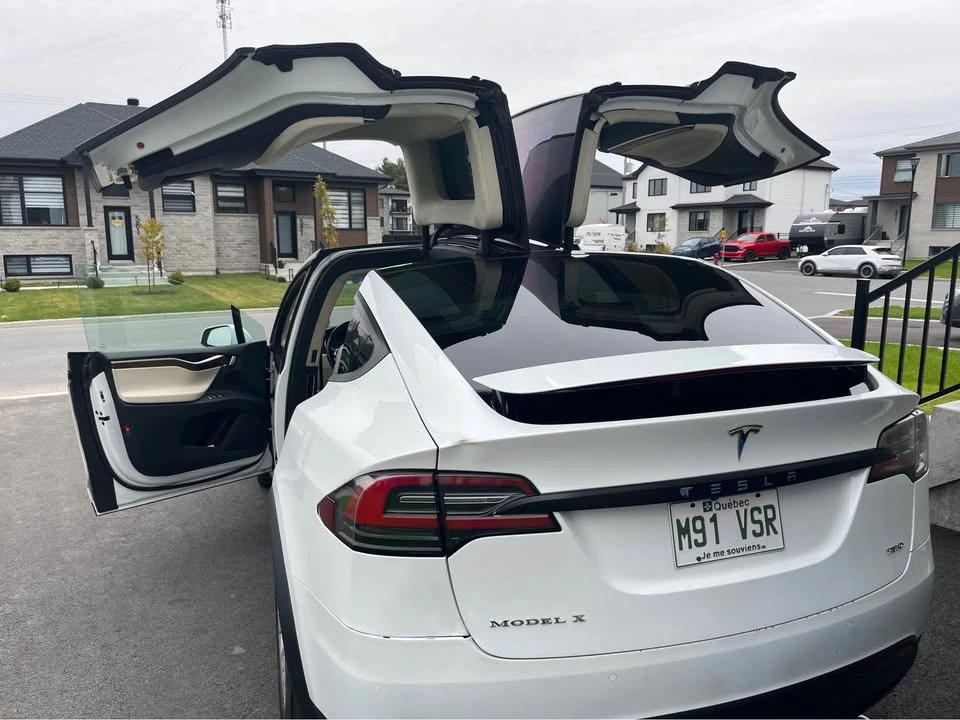 2017 Tesla Model X - Image 3 of 11