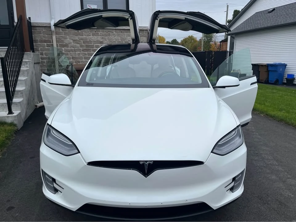 2017 Tesla Model X - Image 4 of 11