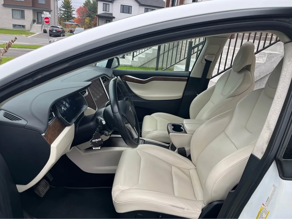 2017 Tesla Model X - Image 9 of 11