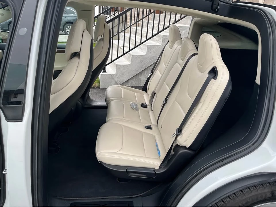 2017 Tesla Model X - Image 11 of 11