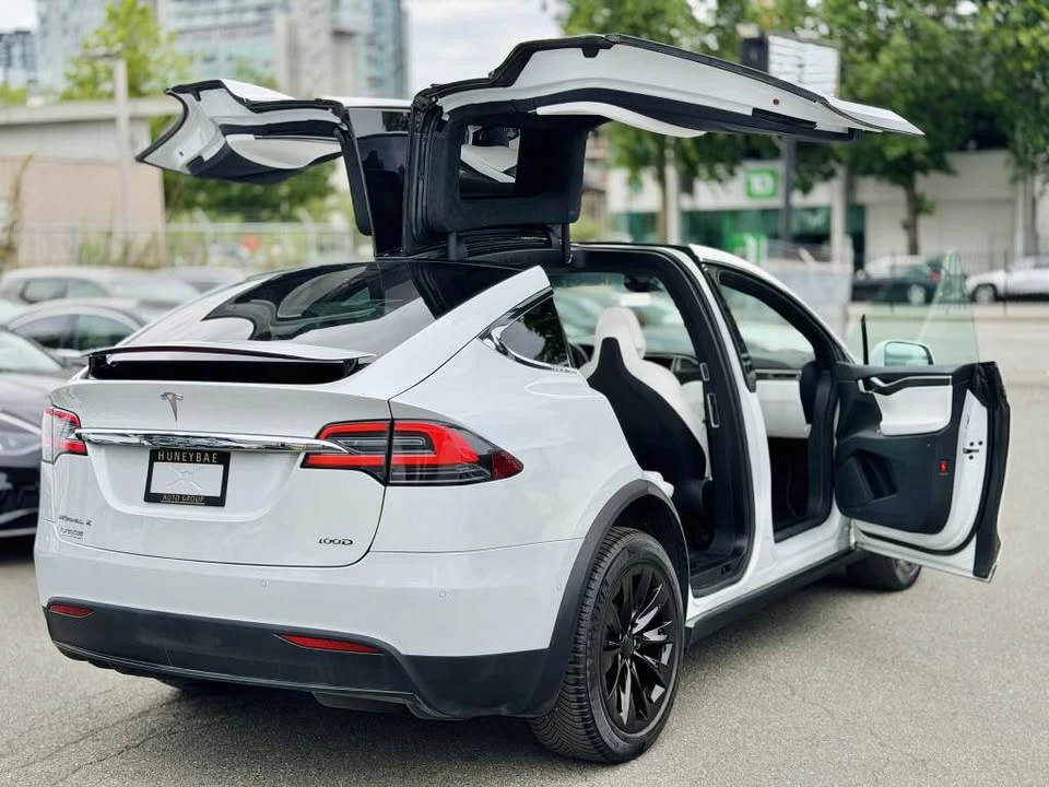 2017 Tesla Model X - Image 6 of 14