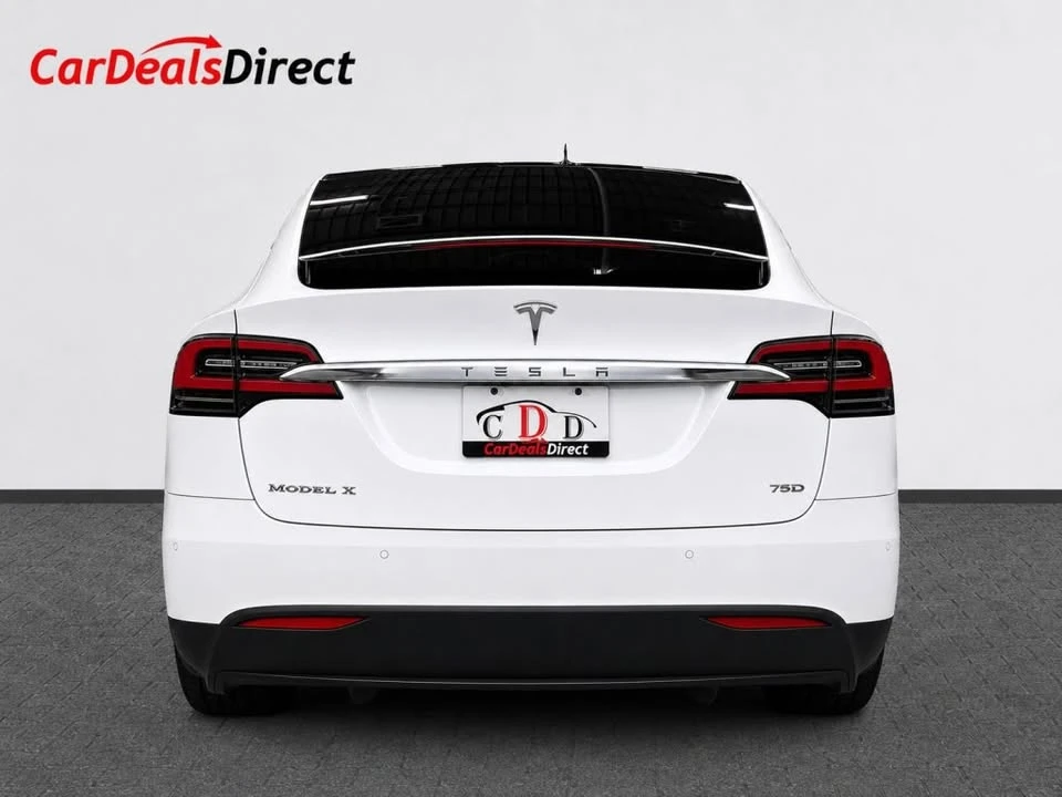 2017 Tesla Model X - Image 10 of 15