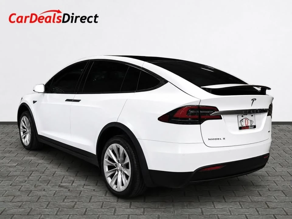 2017 Tesla Model X - Image 8 of 15