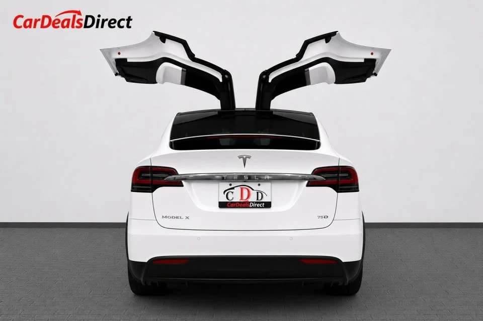 2017 Tesla Model X - Image 9 of 15