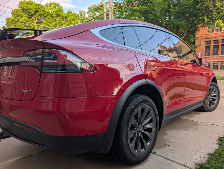 2017 Tesla Model X - Image 5 of 20