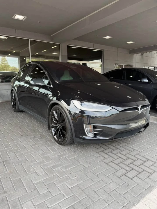 2017 Tesla Model X - Image 4 of 15