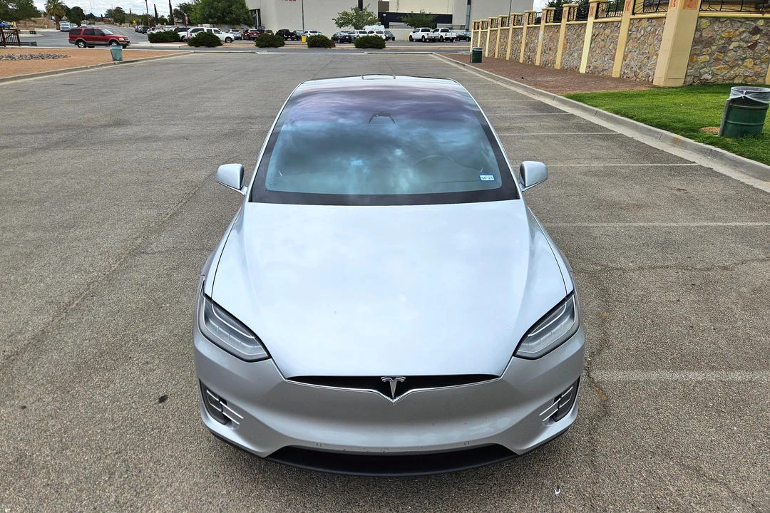 2017 Tesla Model X - Image 6 of 31