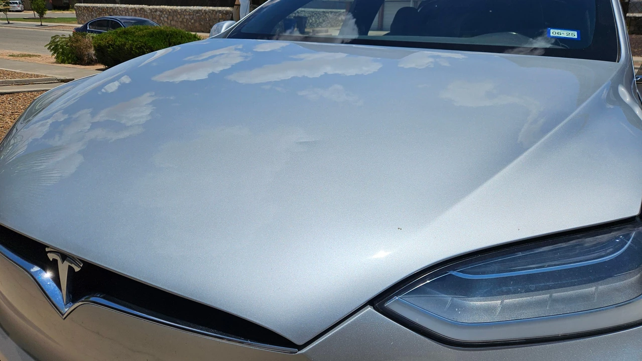 2017 Tesla Model X - Image 15 of 31