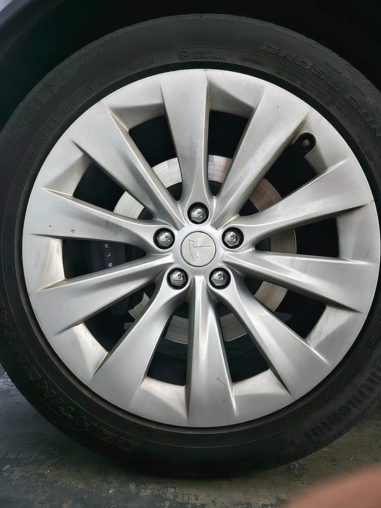 2017 Tesla Model X - Image 21 of 31