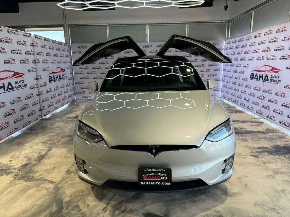 2017 Tesla Model X - Image 12 of 21
