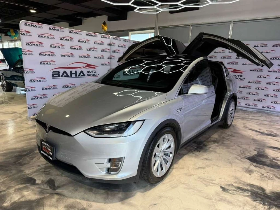 2017 Tesla Model X - Image 13 of 21