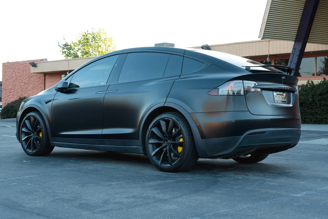 2017 Tesla Model X - Image 10 of 31