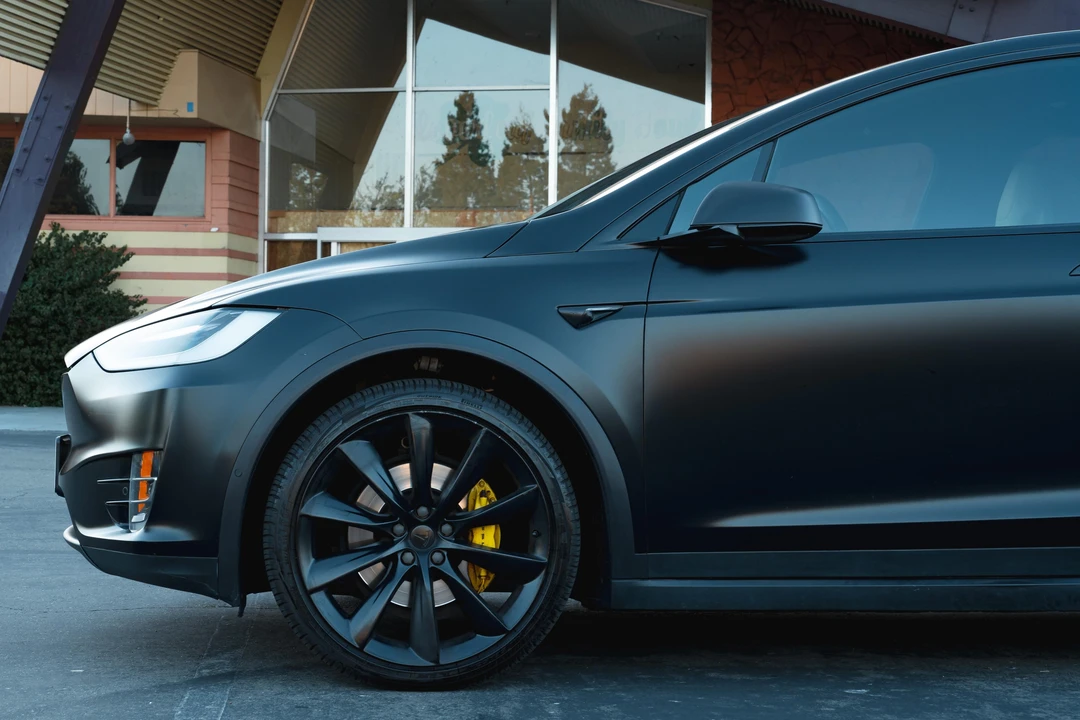 2017 Tesla Model X - Image 28 of 31