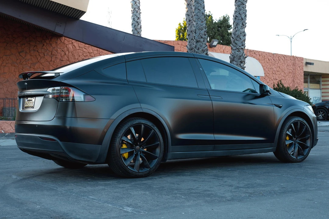 2017 Tesla Model X - Image 14 of 31