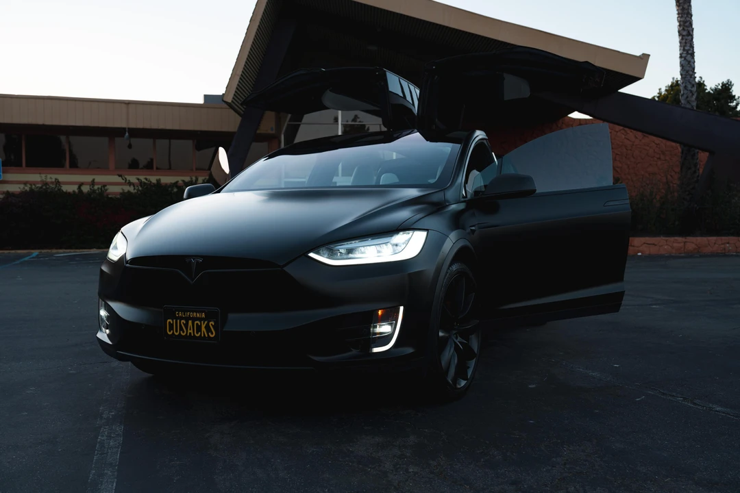 2017 Tesla Model X - Image 18 of 31