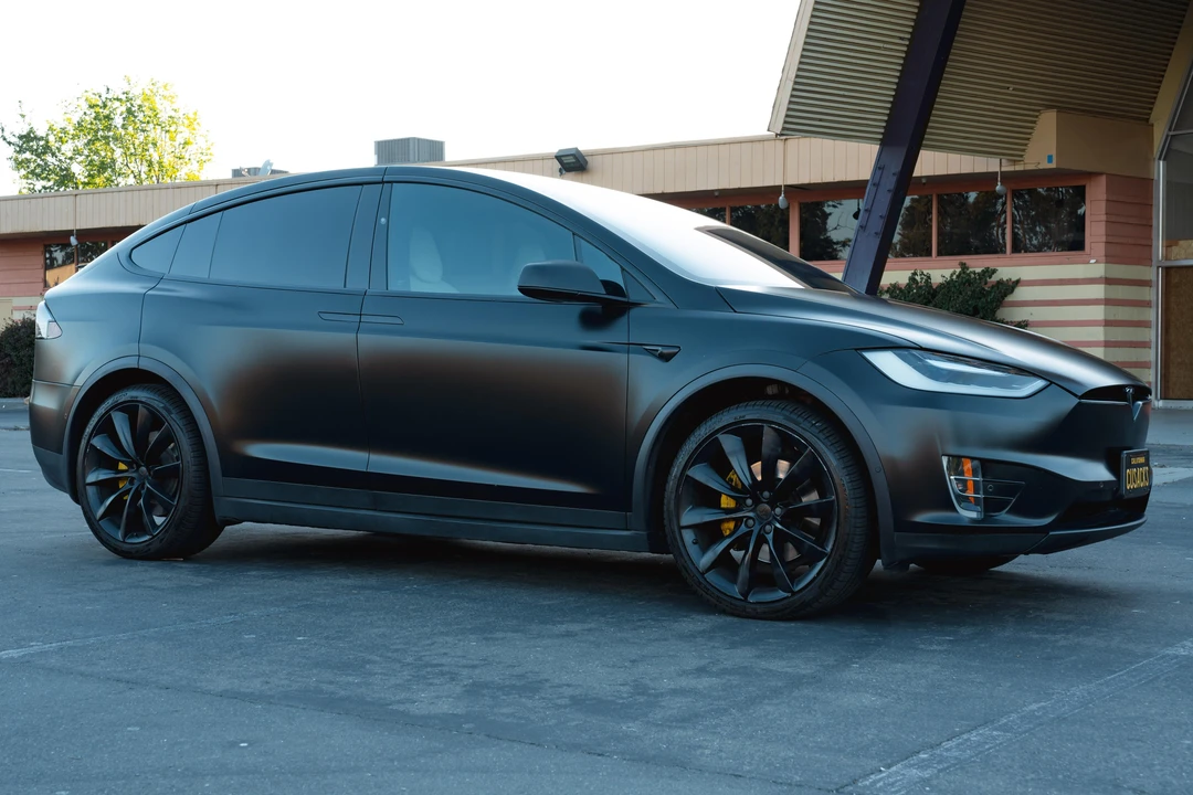 2017 Tesla Model X - Image 15 of 31