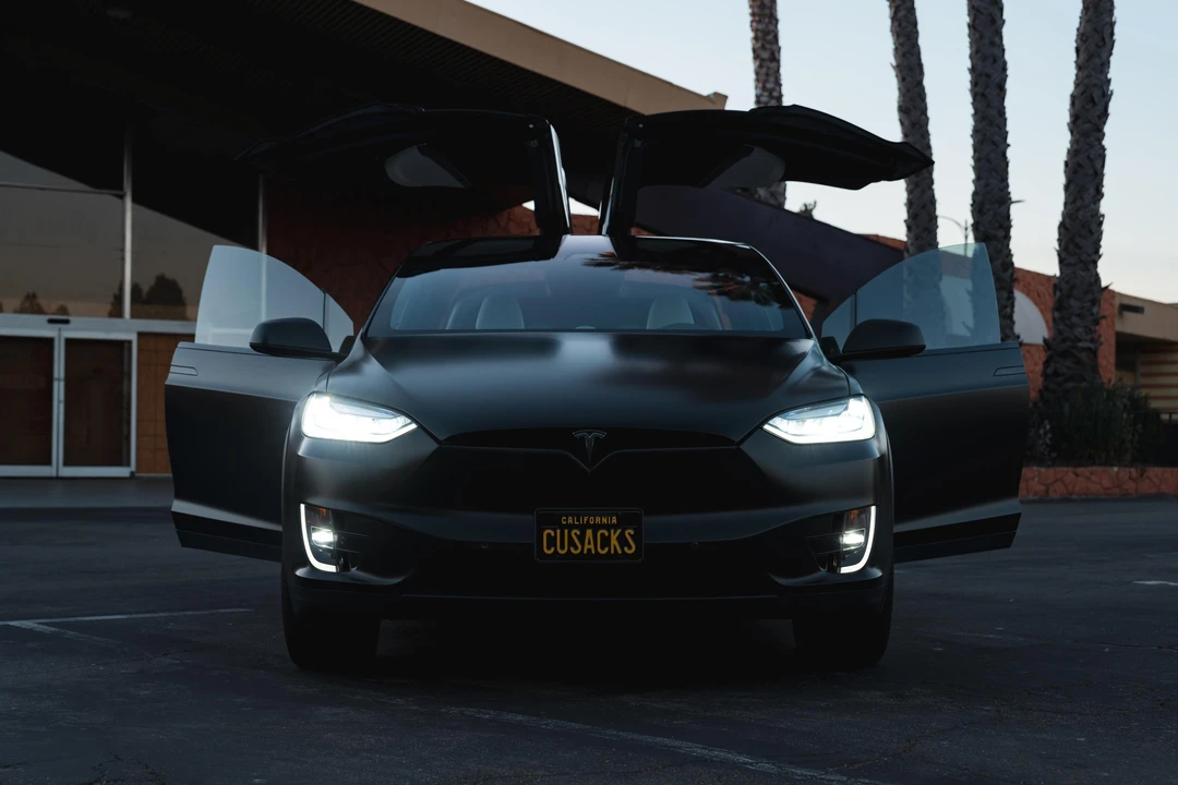 2017 Tesla Model X - Image 17 of 31