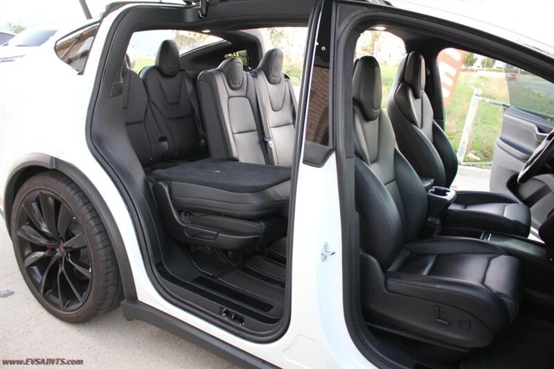2017 Tesla Model X - Image 12 of 21