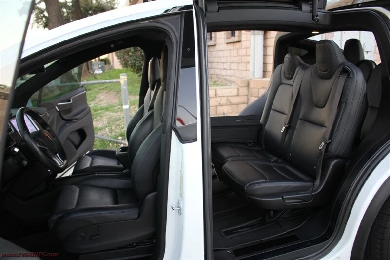 2017 Tesla Model X - Image 9 of 21